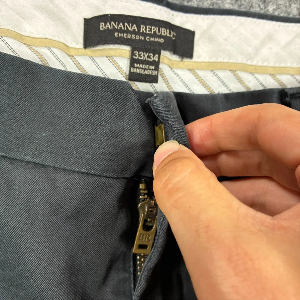 Banana Republic Emerson Chino Pants Mens Size 33x34 Slim Straight Black Casual